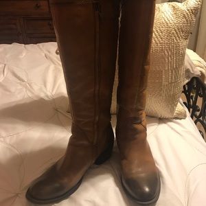 Vince Camuto Bollo Boots